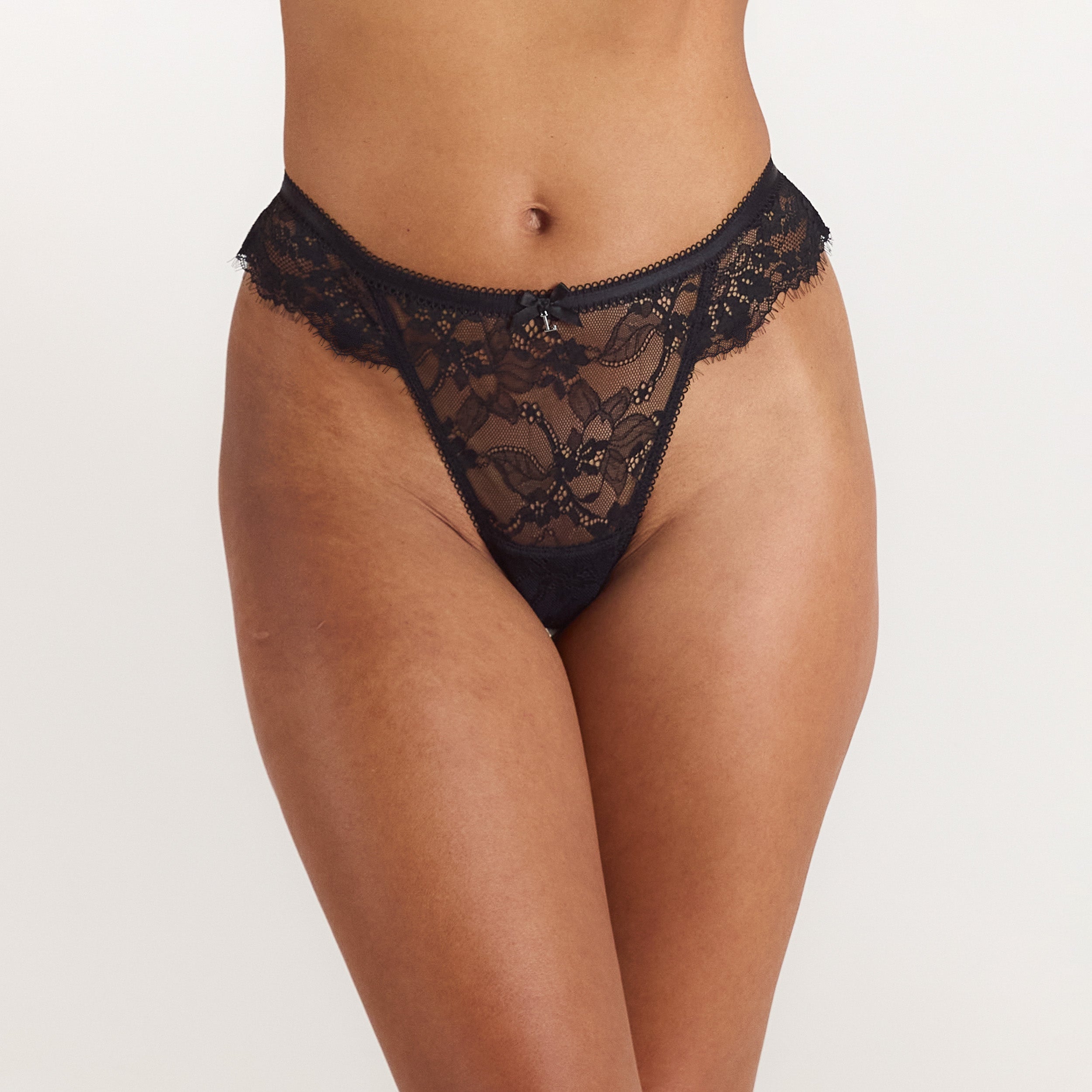 Lace Trim String - Zwart