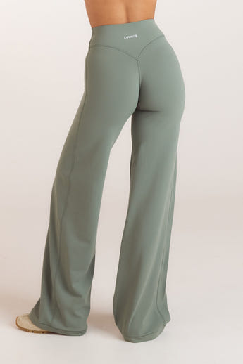 ContourSoft™ Rechte Leggings - Saliegroen