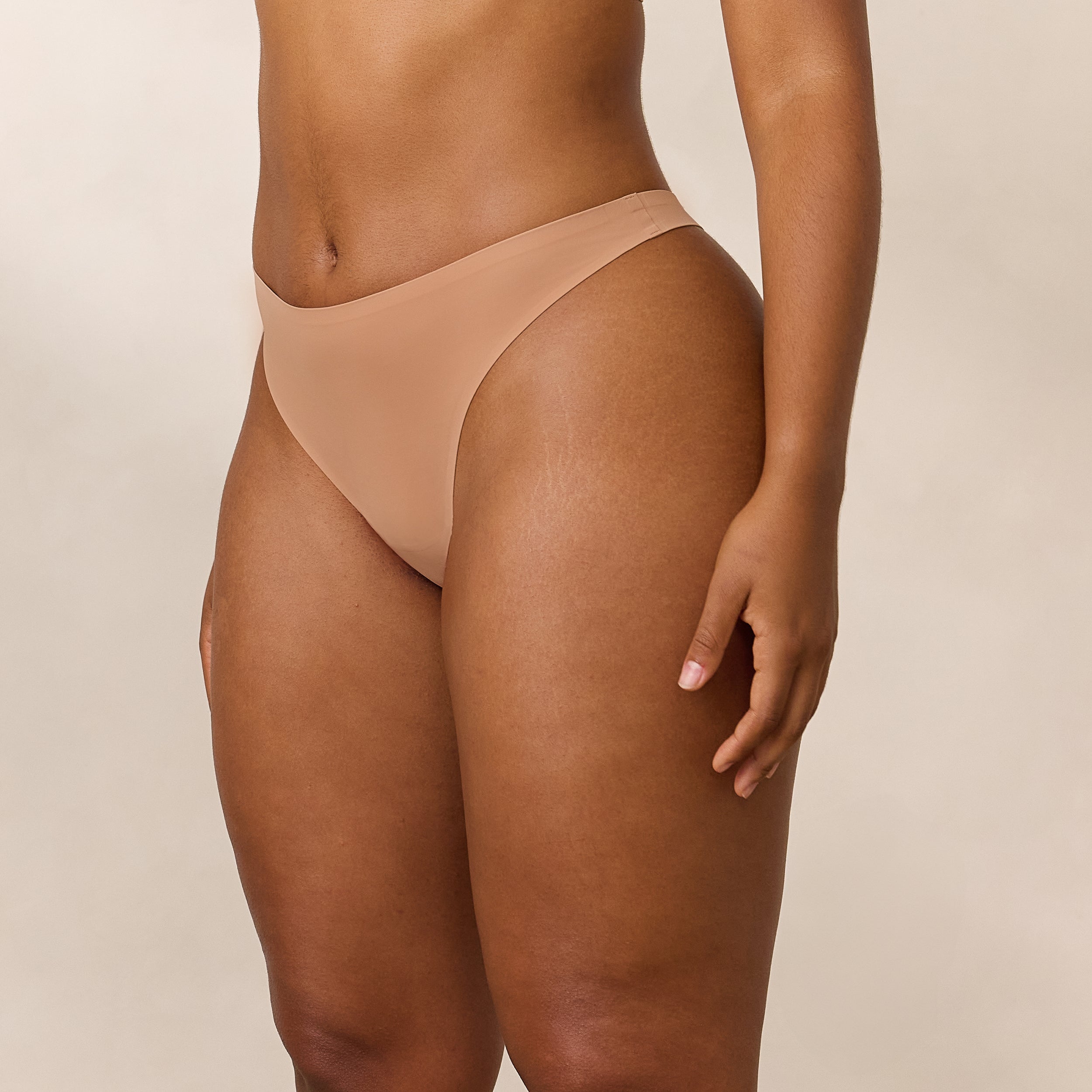 Everyday Form String | Amber, L