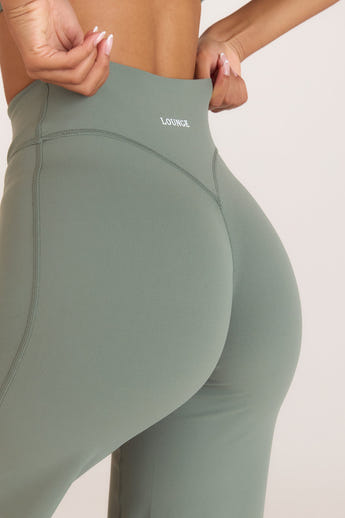 ContourSoft™ Rechte Leggings - Saliegroen alternate
