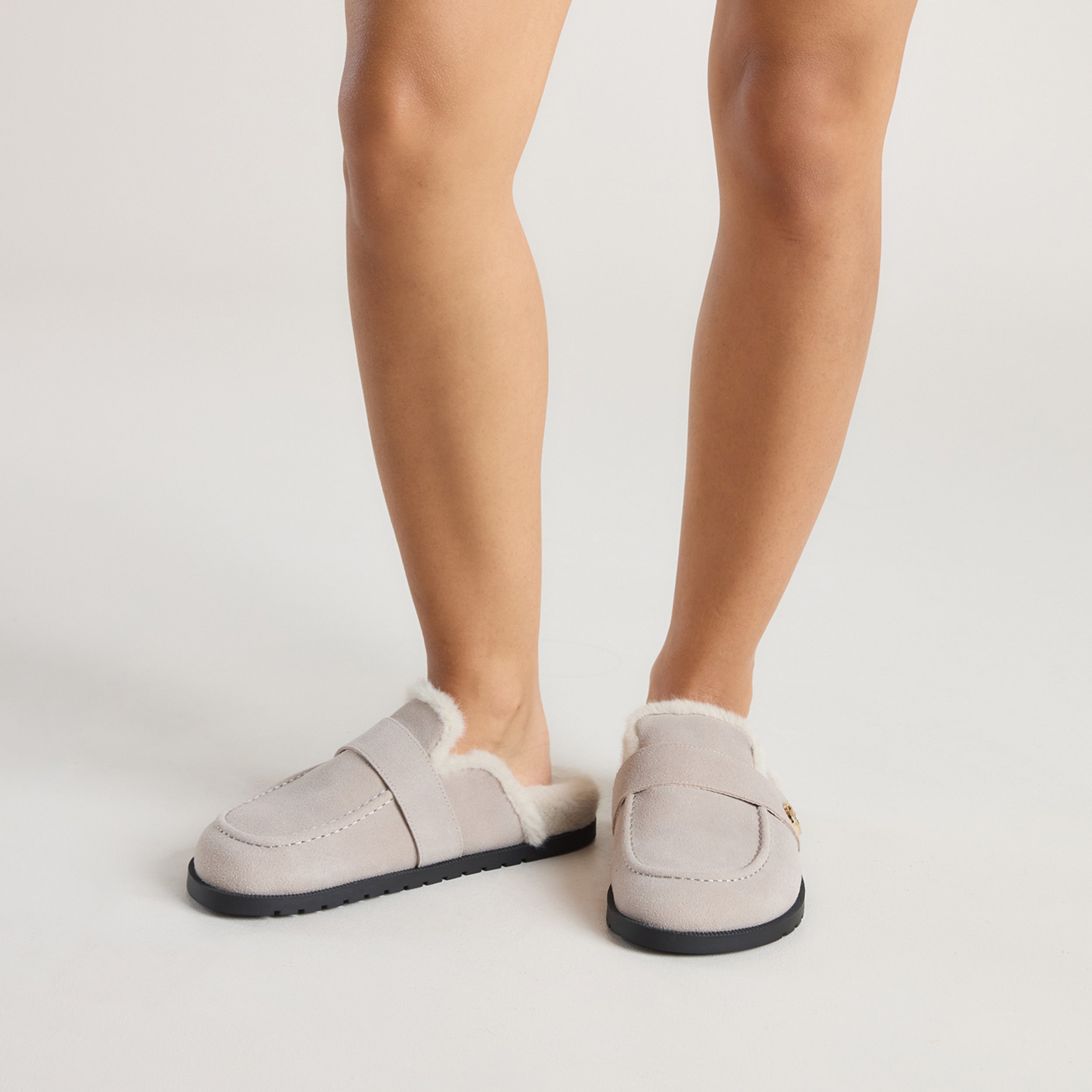 Amara Muiltjes | Amara Muiltjes - Lichtgrijs