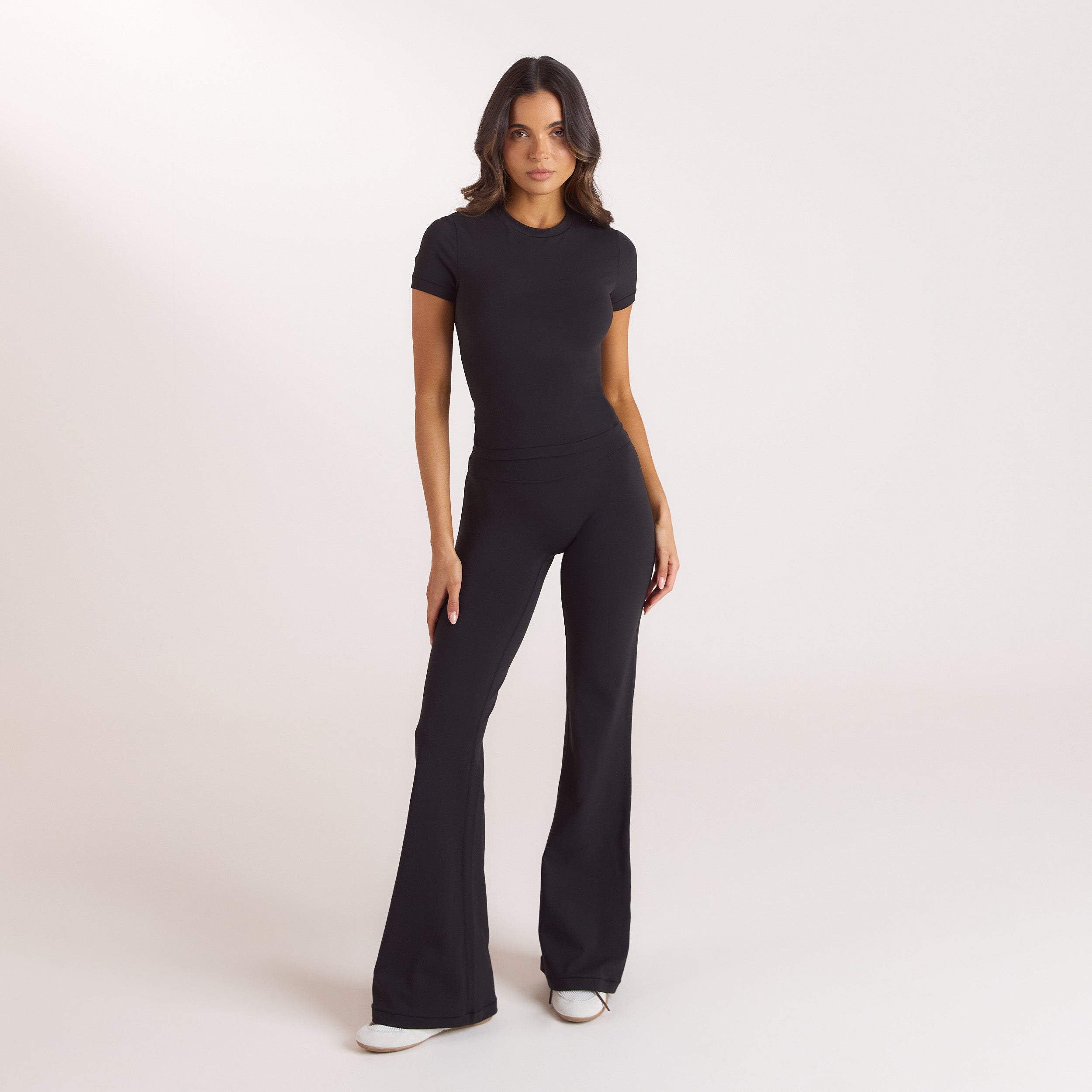 ContourSoft Uitlopende Leggings | ContourSoft Uitlopende Leggings - Zwart