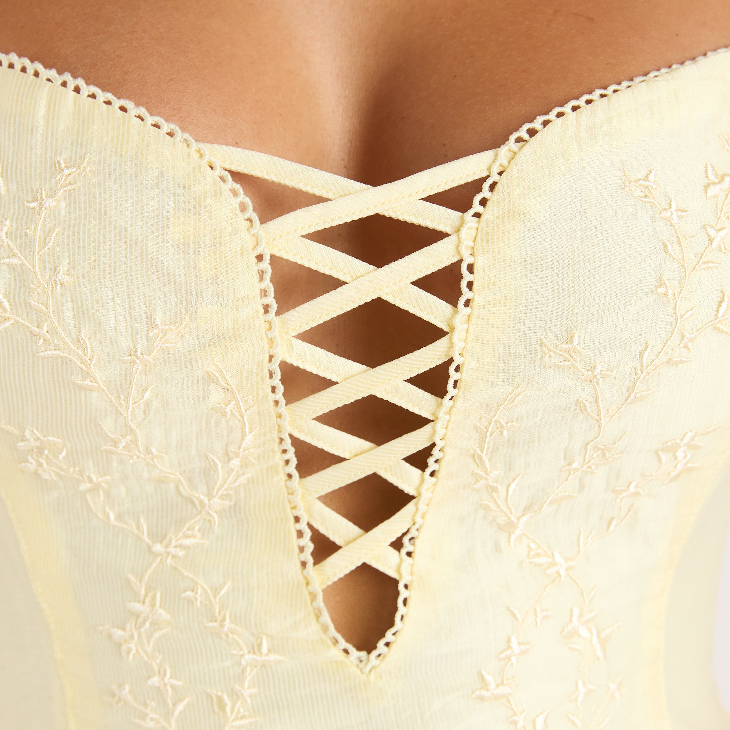 Embroidered Lace-Up Maxijurk | Embroidered Lace-Up Maxijurk - Citroen